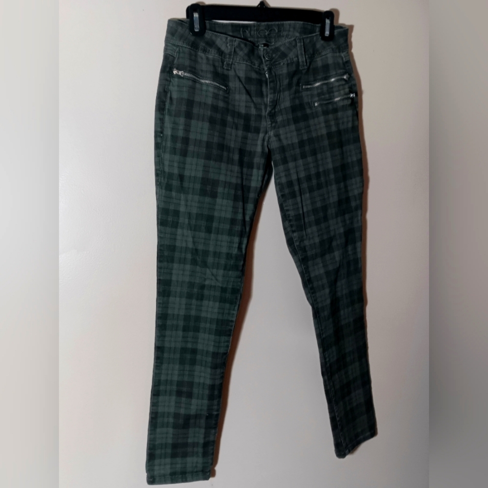 Rue 21 Green plaid pants Size 7/8